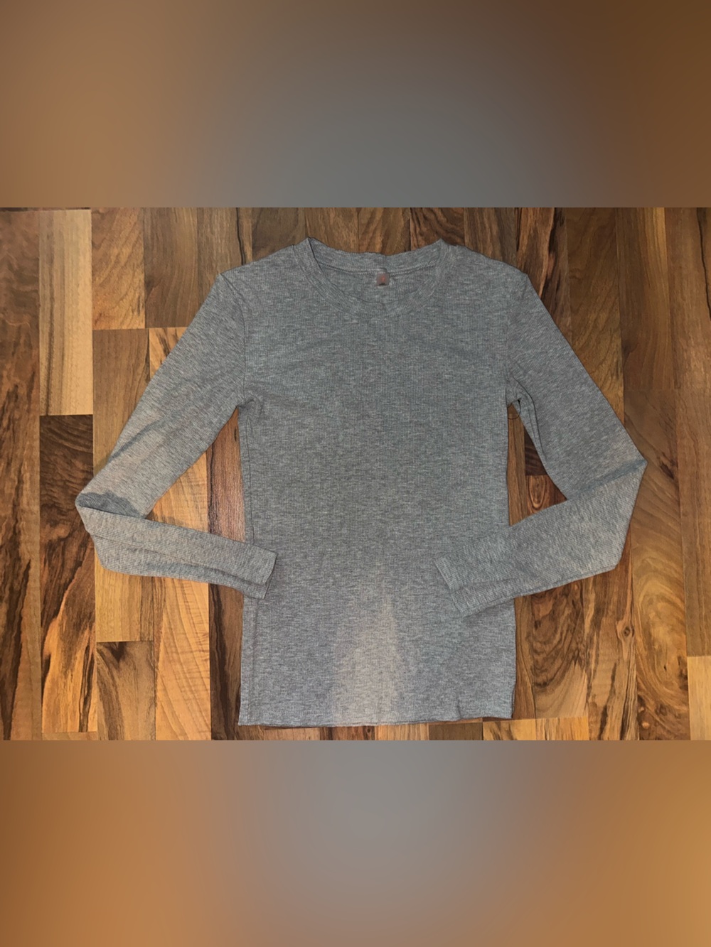 Mono B Women's Lightweight ribbed Long-Sleeve Top - Gray